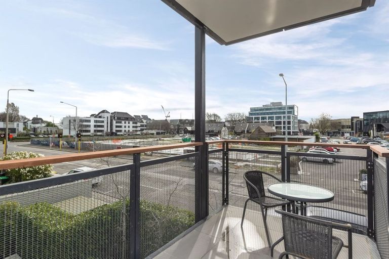 Photo of property in 1/50 Kilmore Street, Christchurch Central, Christchurch, 8013
