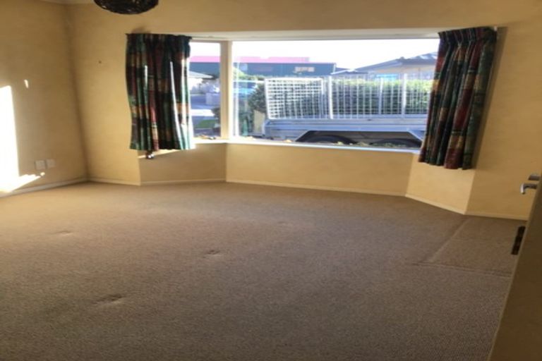 Photo of property in 18a Dennis Taylor Court, Paraparaumu, 5032
