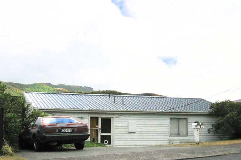 Photo of property in 2/42 Montreal Grove, Kingston, Wellington, 6021