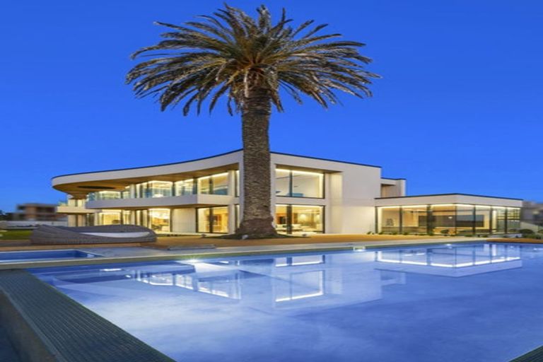 Photo of property in 92 Paritai Drive, Orakei, Auckland, 1071