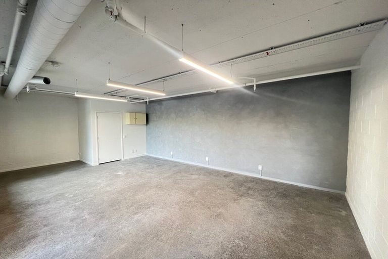 Photo of property in 2c/7-11 Bute Road, Browns Bay, Auckland, 0630