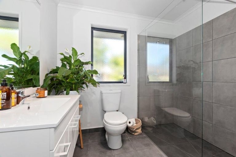 Photo of property in 50 Ocean View Rise, Ruakaka, 0116