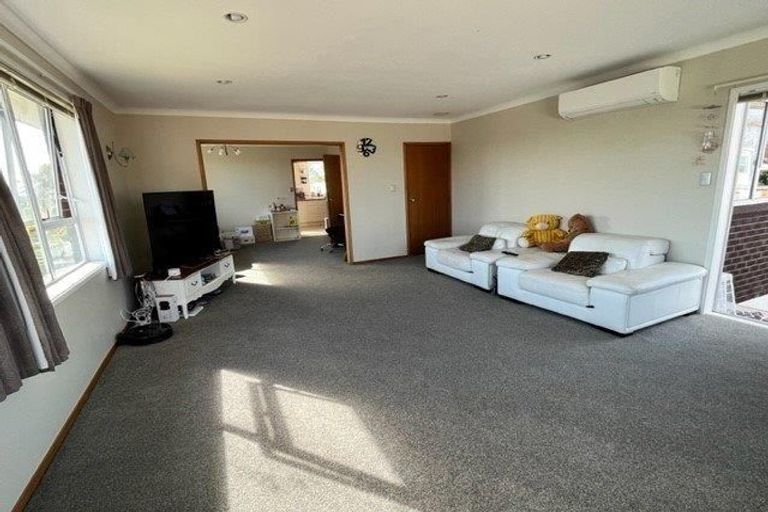 Photo of property in 54 Sorrel Crescent, Bucklands Beach, Auckland, 2012