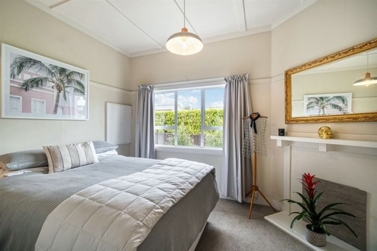Photo of property in 1/29 Clarence Road, Northcote Point, Auckland, 0627