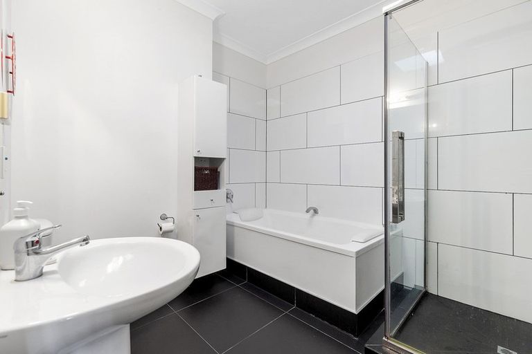 Photo of property in 23 Buckingham Street, Melrose, Wellington, 6023