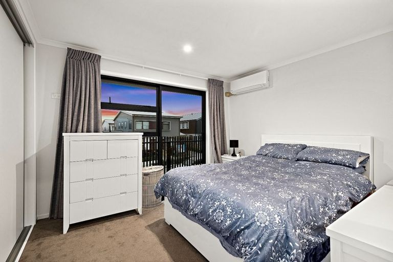 Photo of property in 13 Wai Place, Westgate, Auckland, 0614