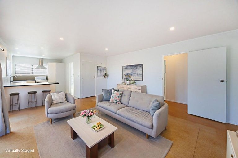 Photo of property in 65 Himatangi Street, Himatangi Beach, Foxton, 4891