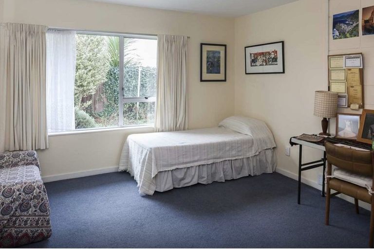 Photo of property in 2/139 Weston Road, St Albans, Christchurch, 8052