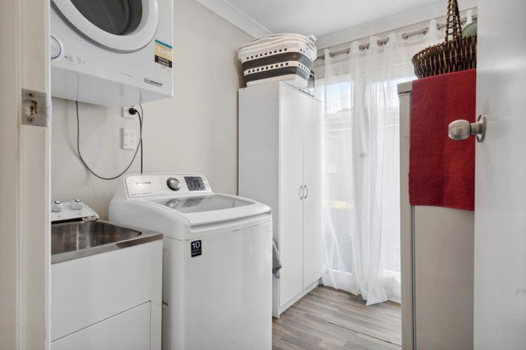 Photo of property in 86 Bracken Road, Paparangi, Wellington, 6037