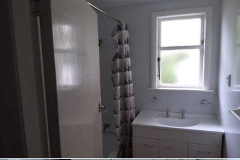 Photo of property in 238 High Street North, Carterton, 5713