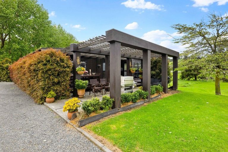 Photo of property in 388 Kahikatea Flat Road, Waitoki, Kaukapakapa, 0871