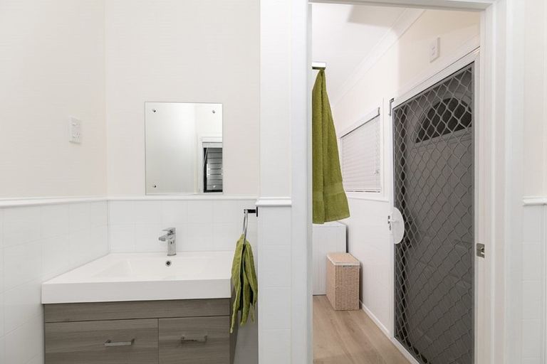 Photo of property in 8 Bay View Road, Raglan, 3225