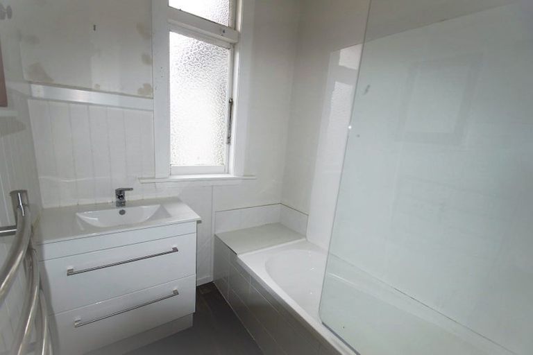 Photo of property in 4 Edward Avenue, Edgeware, Christchurch, 8013