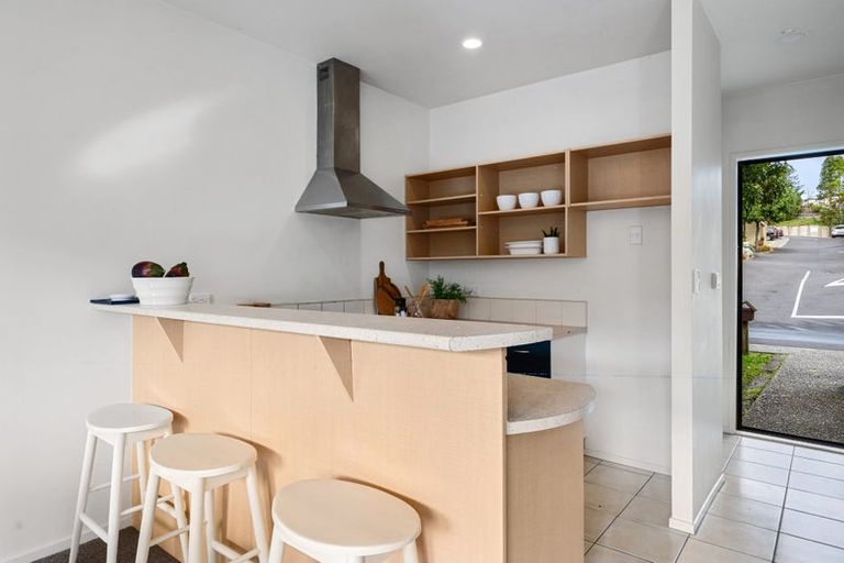 Photo of property in 3/11 The Avenue, Albany, Auckland, 0632