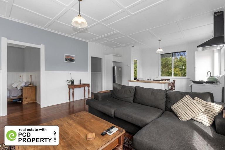 Photo of property in 2 Charles Street, Te Kamo, Whangarei, 0112