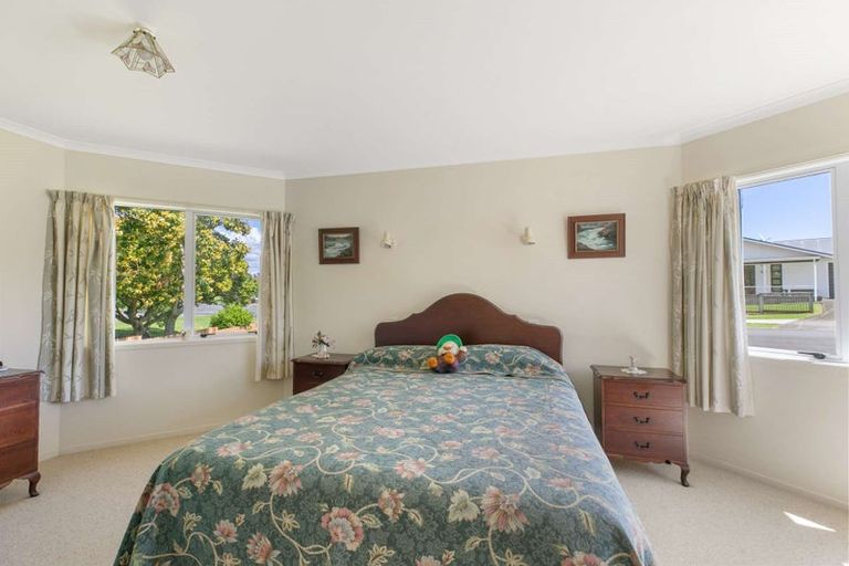 Photo of property in 90 Victoria Street, Coromandel, 3506