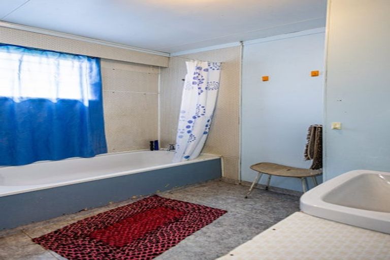 Photo of property in 15 Pitt Street, Raetihi, 4632