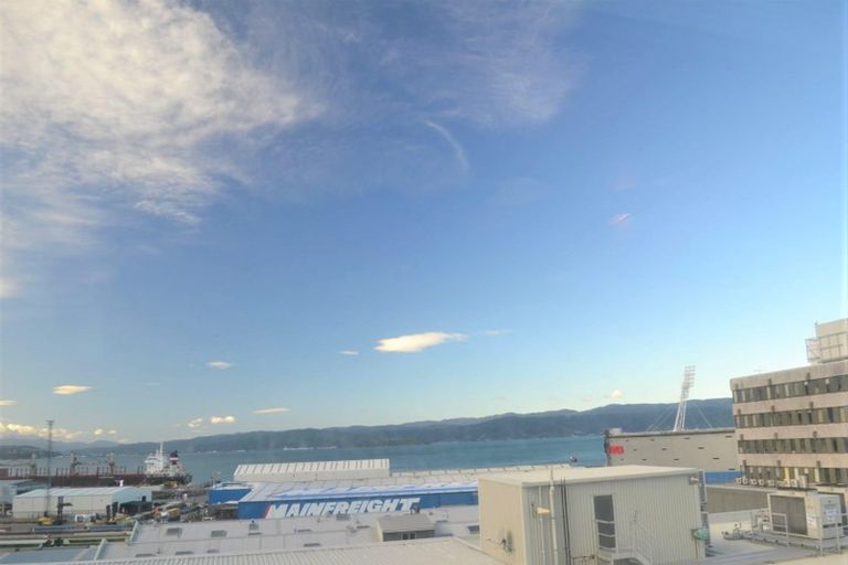 Photo of property in Hobson Court Flats, 54/70 Hobson Street, Thorndon, Wellington, 6011