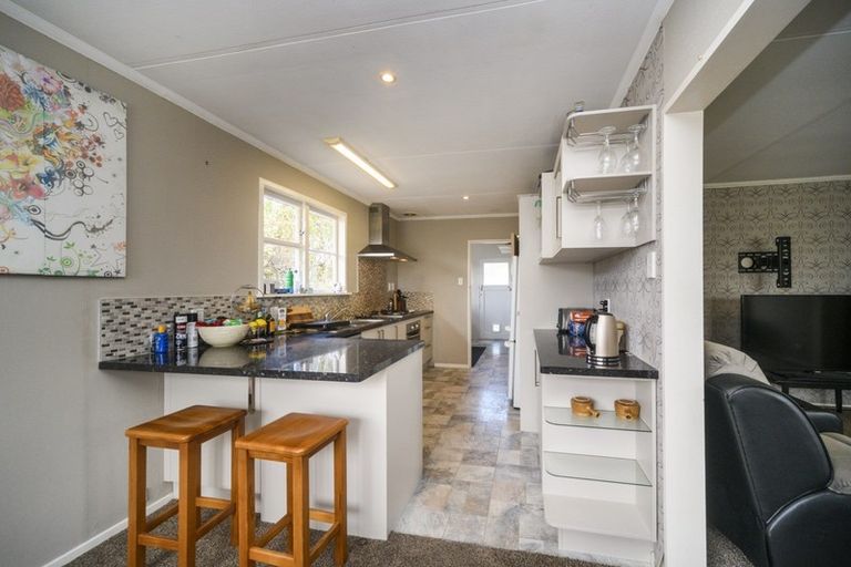 Photo of property in 123 Ruamahanga Crescent, Terrace End, Palmerston North, 4410