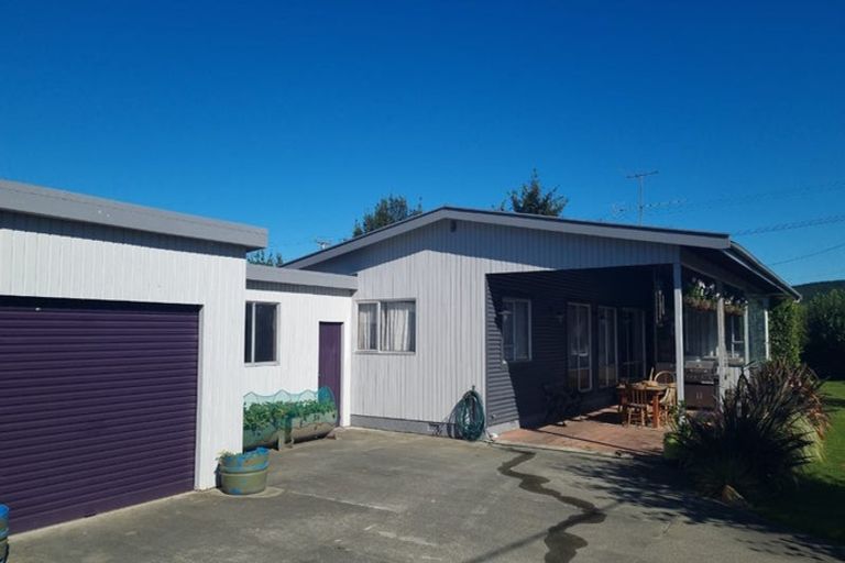 Photo of property in 60 Wylam Street, Waikaia, 9778