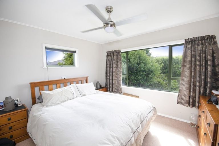 Photo of property in 3b Hinton Road, Taradale, Napier, 4112