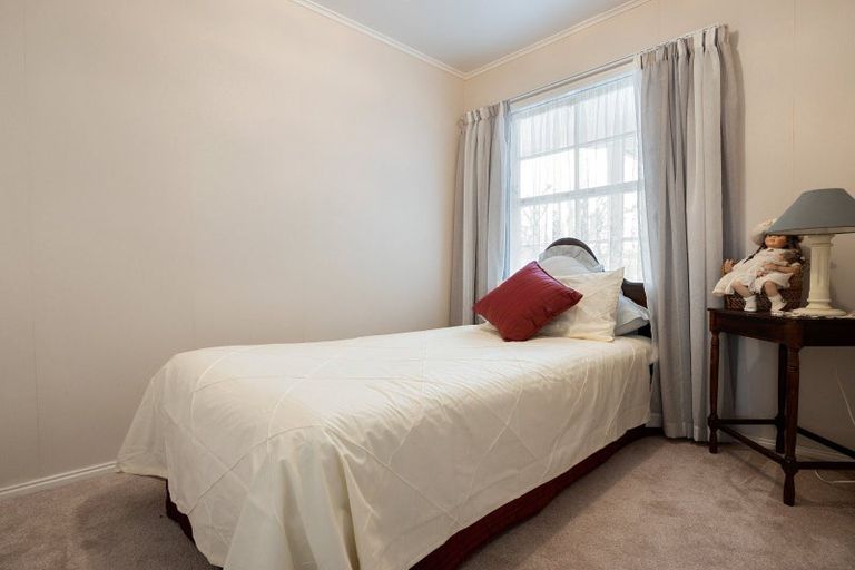 Photo of property in 65 Poaka Avenue, Dinsdale, Hamilton, 3204