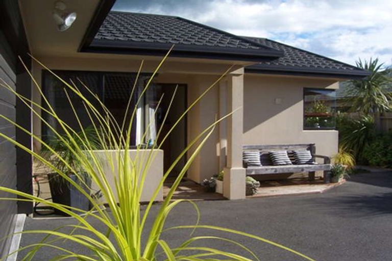 Photo of property in 14 Golden Courie Close, Papamoa Beach, Papamoa, 3118