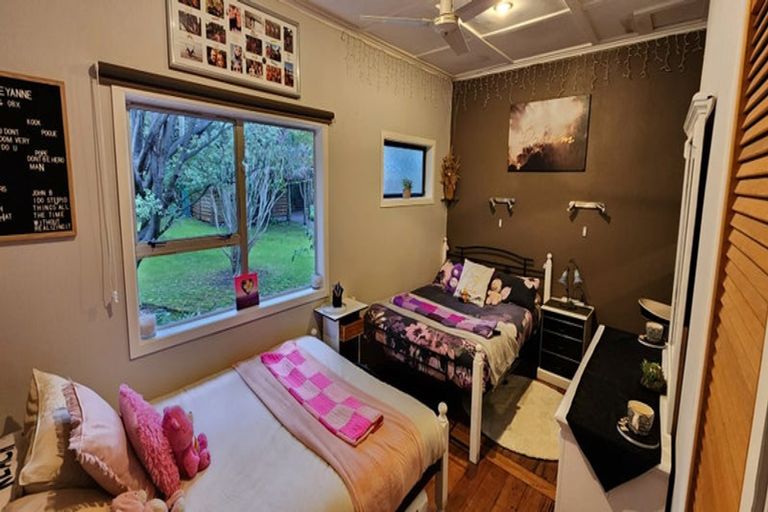 Photo of property in 6 Peace Avenue, Moturoa, New Plymouth, 4310