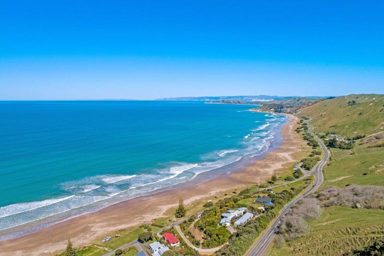 Photo of property in 1c Makorori Beach Road, Makorori, Gisborne, 4073