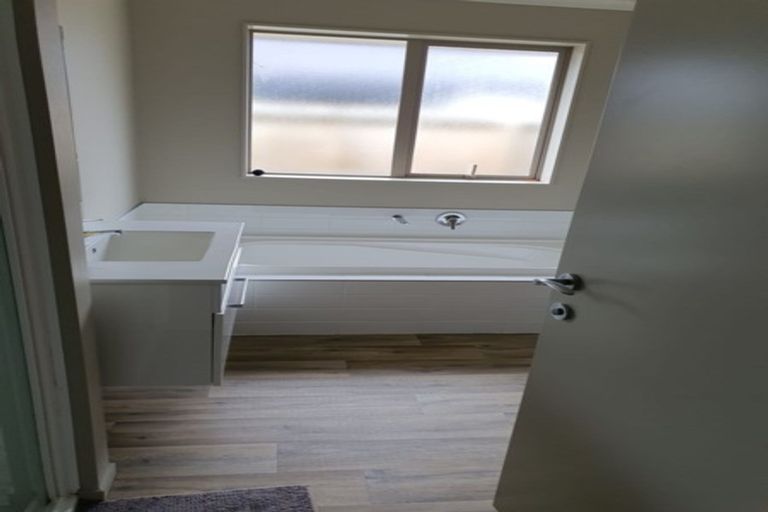 Photo of property in 15 Te Whariki Street, Marshland, Christchurch, 8083