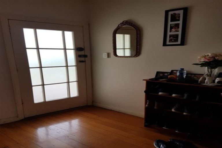 Photo of property in 18a Hay Street, Bromley, Christchurch, 8062