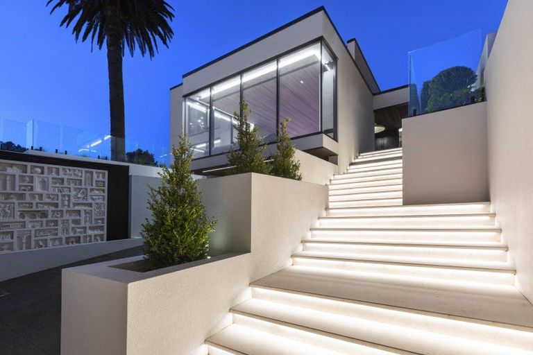 Photo of property in 92 Paritai Drive, Orakei, Auckland, 1071