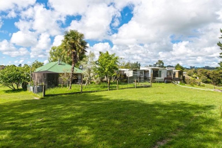 Photo of property in 202 Pine Valley Road, Dairy Flat, Silverdale, 0992