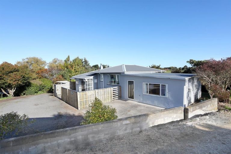 Photo of property in 25 Levin Street, Halcombe, Feilding, 4779