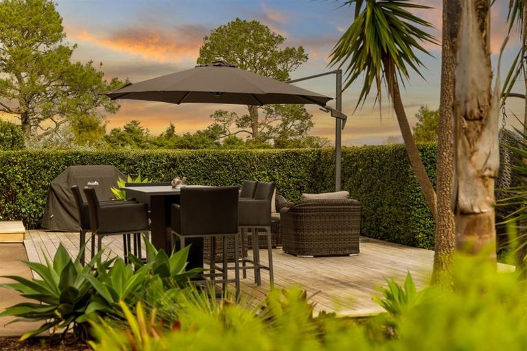 Photo of property in 47 Terry Smyth Drive, Kumeu, 0892