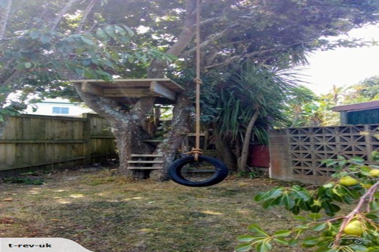 Photo of property in 1/19 Bowman Road, Forrest Hill, Auckland, 0620
