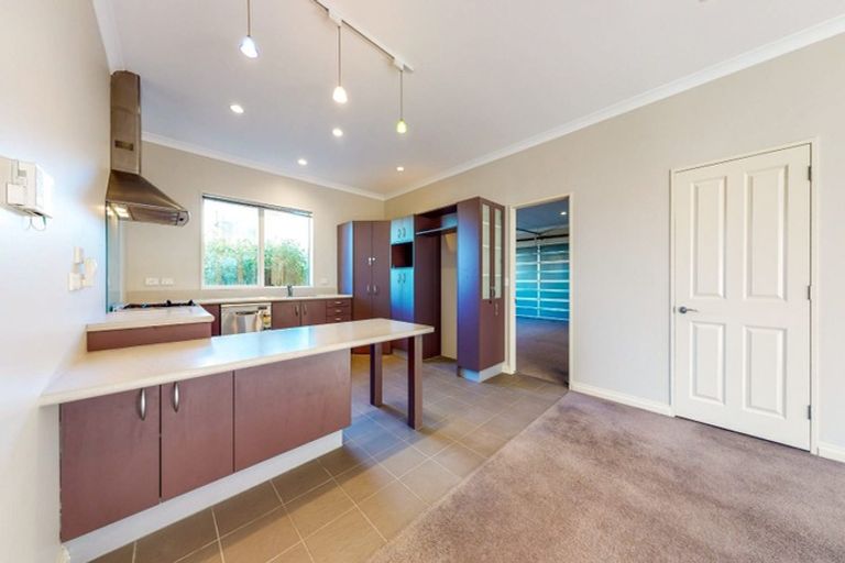 Photo of property in 82 Amesbury Drive, Churton Park, Wellington, 6037