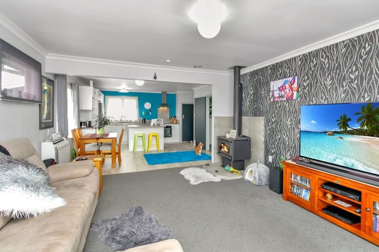 Photo of property in 75 Gordon Street, Dannevirke, 4930