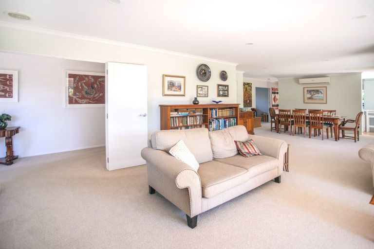 Photo of property in 73 Kotuku Drive, Paraparaumu Beach, Paraparaumu, 5032