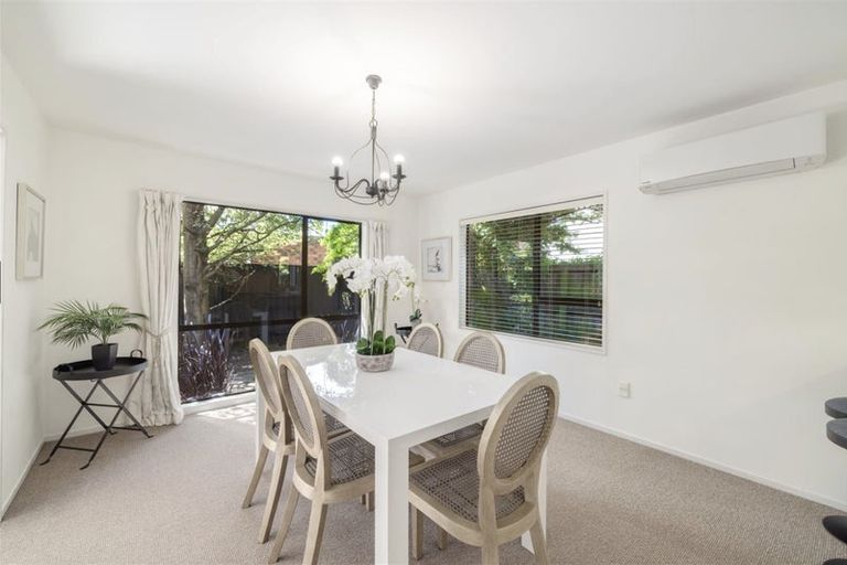 Photo of property in 1/15 Inglewood Place, Avonhead, Christchurch, 8042