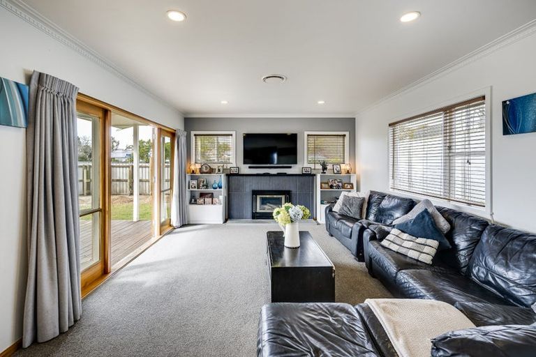 Photo of property in 2 Veronica Avenue, Marewa, Napier, 4110