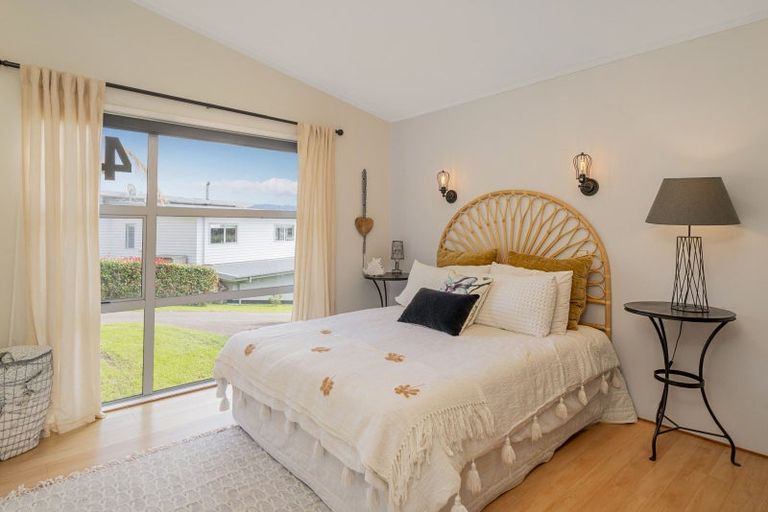 Photo of property in 43 Holland Close, Pauanui, Hikuai, 3579