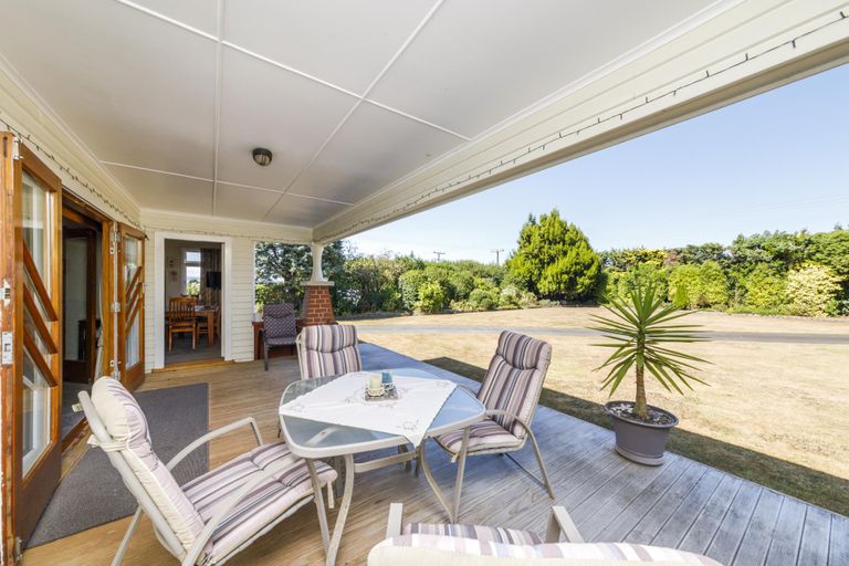 Photo of property in 51 Campbell Road, Aorangi, Feilding, 4775