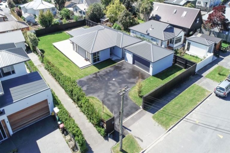 Photo of property in 27 Harvey Terrace, Richmond, Christchurch, 8013