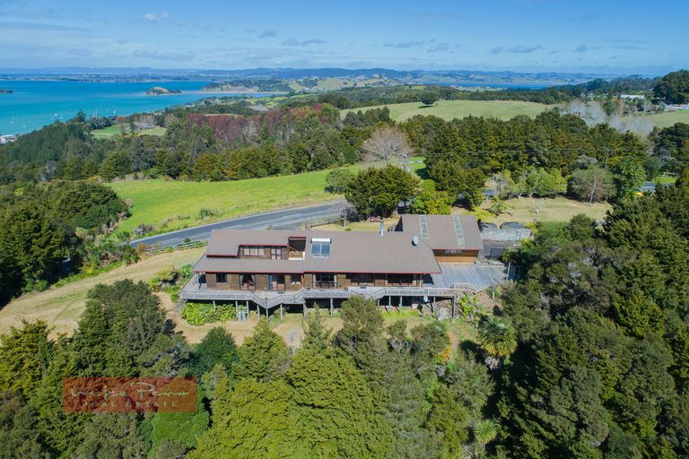 Photo of property in 100 Te Rongo Road, Parua Bay, Whangarei, 0174