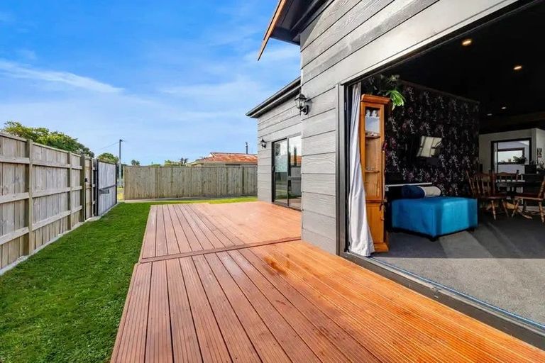 Photo of property in 126 Miranda Street, Stratford, 4332