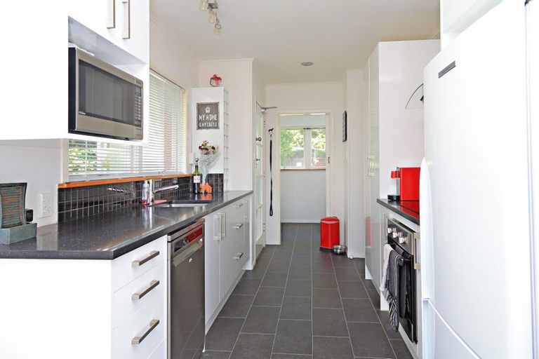 Photo of property in 33 Lawrence Crescent, Hillpark, Auckland, 2102