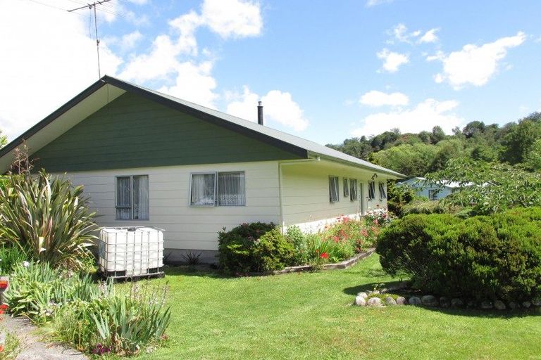 Photo of property in 1 Munson Street, Reefton, 7830