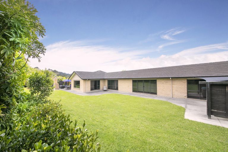 Photo of property in 52 School Road, Riverhead, 0820