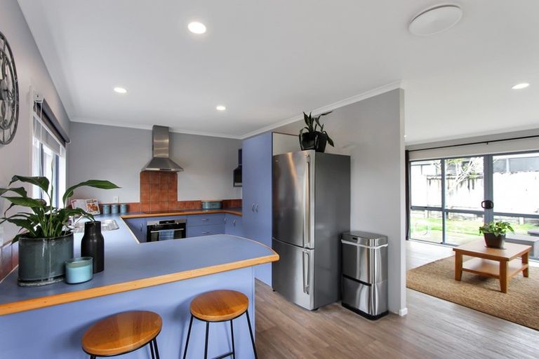 Photo of property in 17 Edward Payton Grove, Pukehangi, Rotorua, 3015